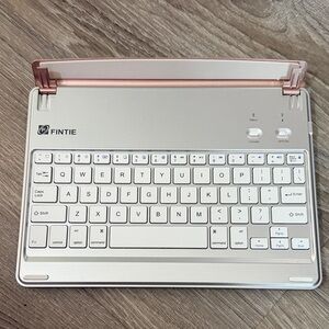 Bluetooth Keyboard for iPad